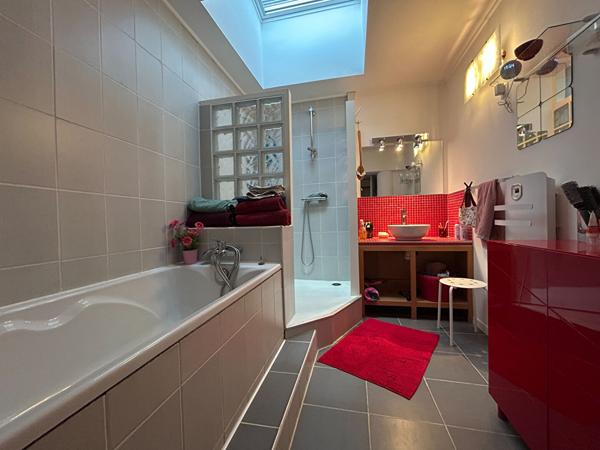 Appartement 4 pièces 123.8 m2