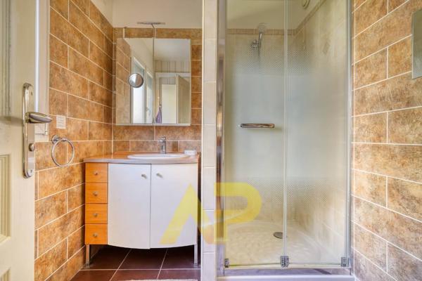 Maison Antony 8 pièce(s) 190 m2 €835 000 ** - Référence 534