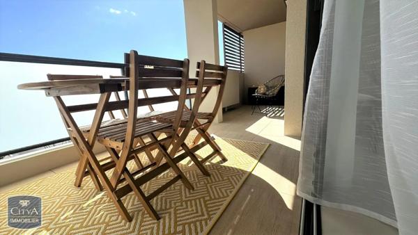 Appartement à louer 2 pièces 44.76m² Ventabren (13122)