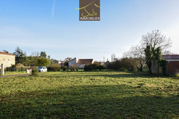 ARGENTON - Terrain à bâtir de 892 m²