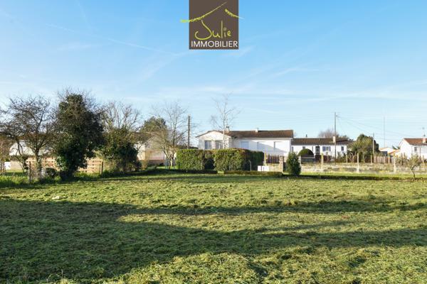 ARGENTON - Terrain à bâtir de 892 m²