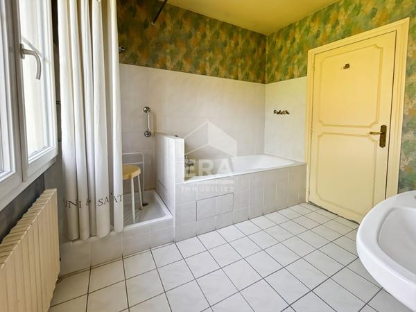 A VENDRE MAISON INDIVIDUELLE ETAMPES CENTRE 150M2