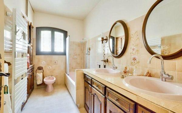 Maison à vendre    4 pièces • 128 m2 Falicon