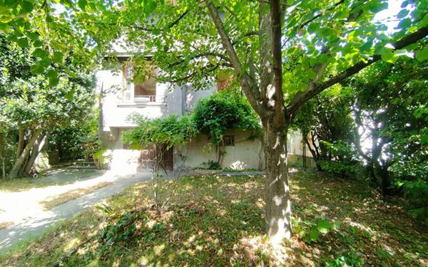 Maison à vendre    7 pièces •  Grenoble