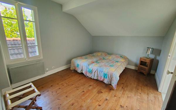 Maison à vendre    7 pièces •  Grenoble