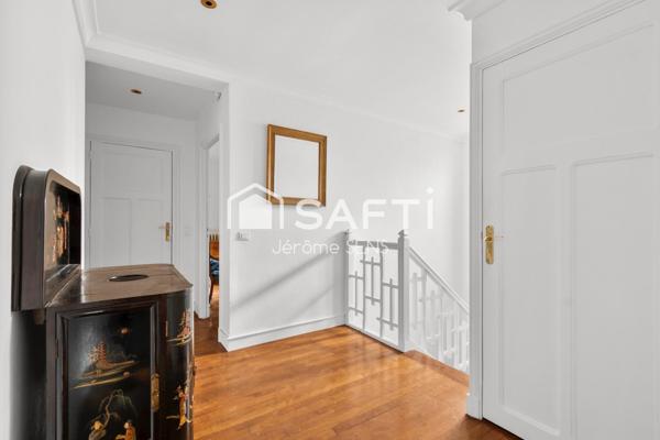 Maison 9 pièces de 237 m2 à Chambourcy