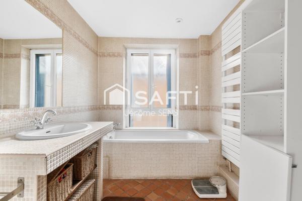 Maison 9 pièces de 237 m2 à Chambourcy