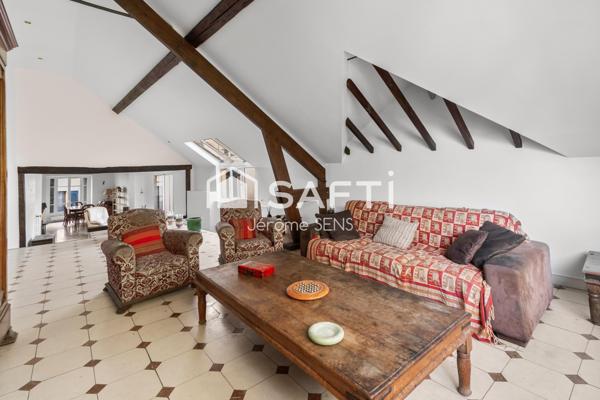 Maison 9 pièces de 237 m2 à Chambourcy