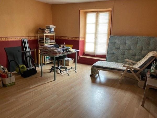 Murs commerciaux en plein centre de Buzançais