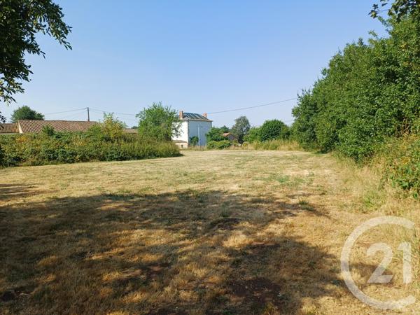Maison à vendre  5 pièces - 120 m 2   PERS  - 79