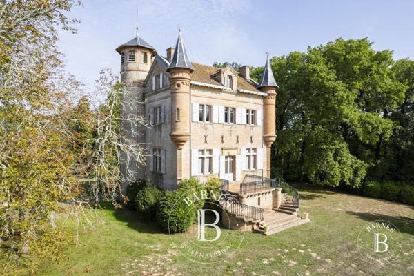 Mauvezin, Château 6 Chambres -  303 m² à vendre