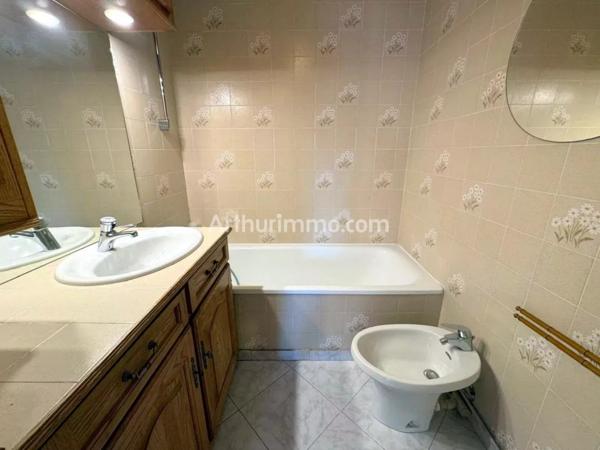 Location Appartement 3 pièces 53 m2 à Sainte-Maxime