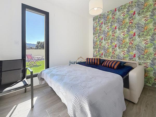 Vaison-la-Romaine (84110) COUP DE COEUR ! Villa d’architecte contemporaine de 2023 avec piscine, garage et vue dégagée à 180° à Vaison-l