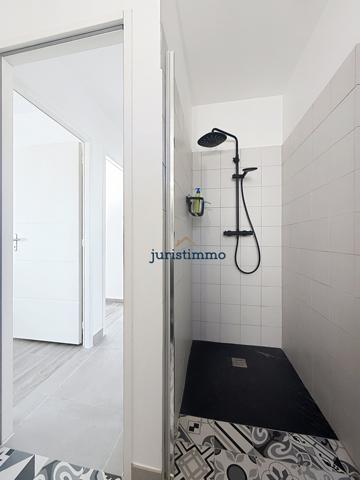 Vaison-la-Romaine (84110) COUP DE COEUR ! Villa d’architecte contemporaine de 2023 avec piscine, garage et vue dégagée à 180° à Vaison-l