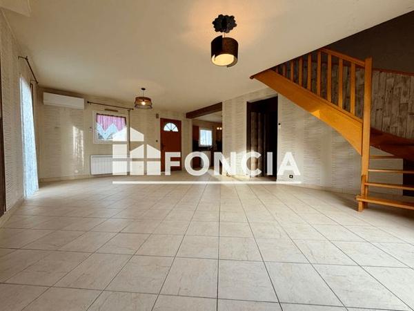 À vendre Maison 5 pièces 94.22 m² - Pluguffan 29700