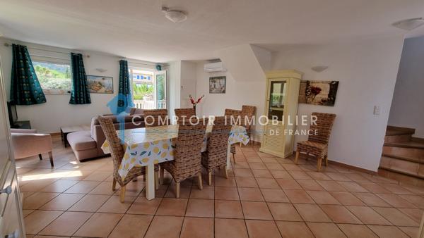 Villa
                                                                                                                                                                                                                                                                                                                        5 pièce(s)                                                                                                                                                                                                          4 chambre(s)                                                                                                                                                                                                          95  m²