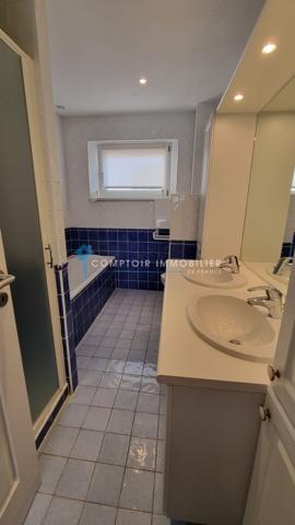 Villa
                                                                                                                                                                                                                                                                                                                        5 pièce(s)                                                                                                                                                                                                          4 chambre(s)                                                                                                                                                                                                          95  m²