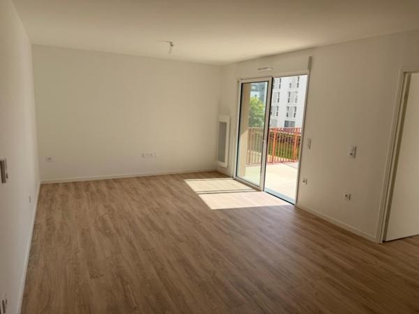 Appartement lumineux dans quartier résidentiel calme