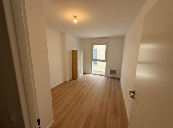 Appartement lumineux dans quartier résidentiel calme