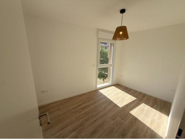 Appartement lumineux dans quartier résidentiel calme