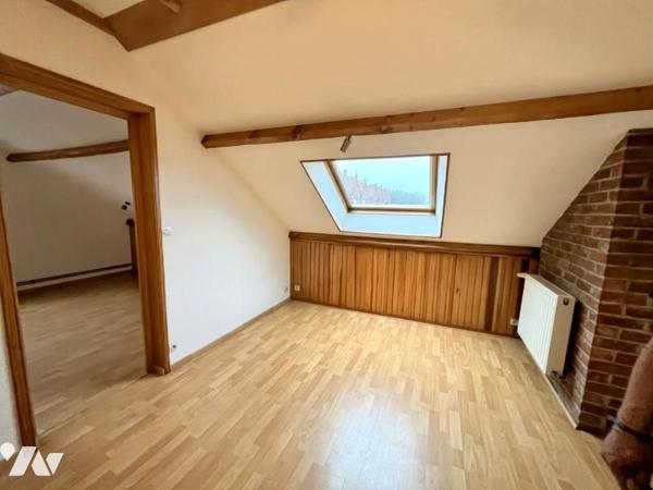 Maison individuelle en semi plain-pied  en retrait de rue