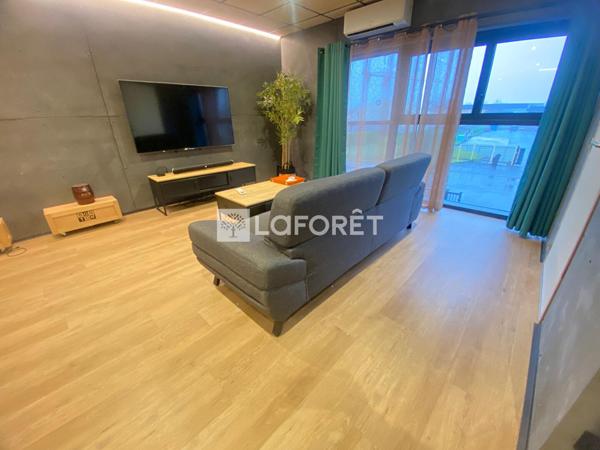 Location local commercial Saint-Jean-d'Illac - 230 m² - 2 400 €/mois