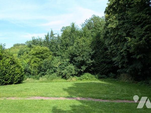 A VENDRE PARCELLE DE TERRAIN 2474m², actuellement classée en zone naturelle et boisée naturelle...