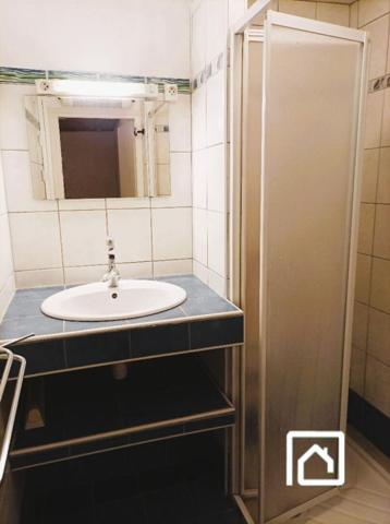 Maison De Village 5 pièces avec cour intérieure - COUIZA