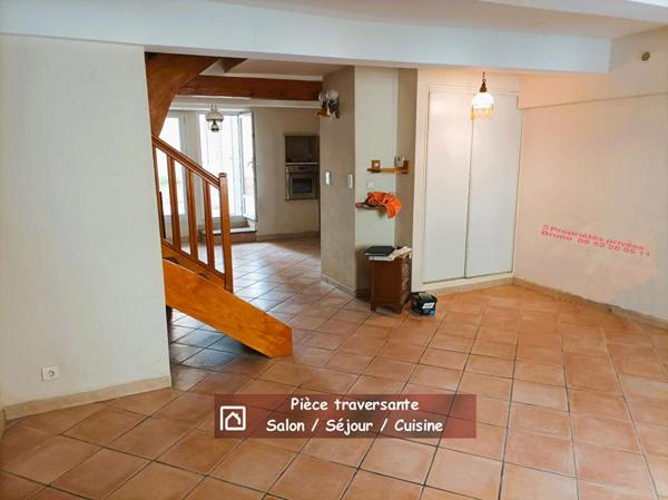 Maison De Village 5 pièces avec cour intérieure - COUIZA