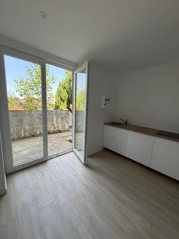 APPARTEMENT T4 AVEC TERRASSE