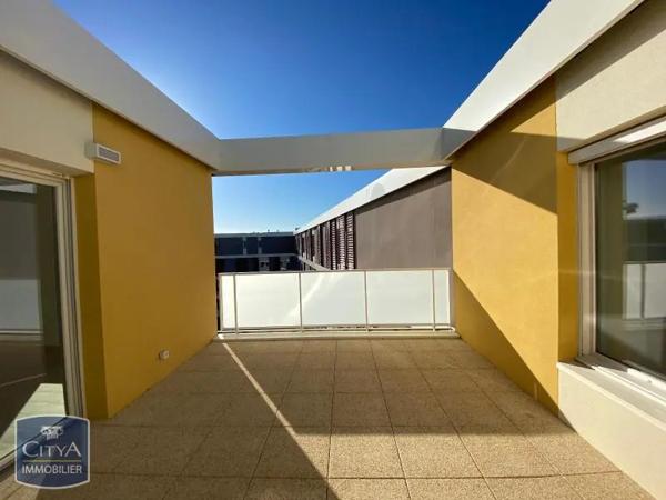 Appartement à louer 3 pièces 82.46m² Monteux (84170)