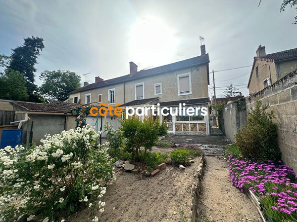 Vente Maison108,76 m² - 6 Pièces - SAINT AMAND MONTROND (18200)