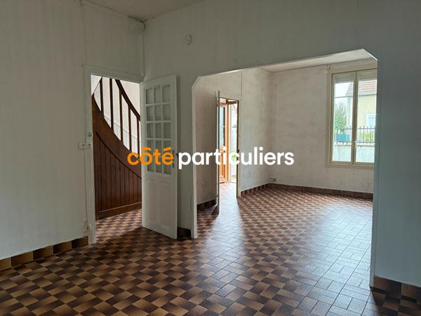 Vente Maison108,76 m² - 6 Pièces - SAINT AMAND MONTROND (18200)