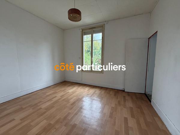 Vente Maison108,76 m² - 6 Pièces - SAINT AMAND MONTROND (18200)