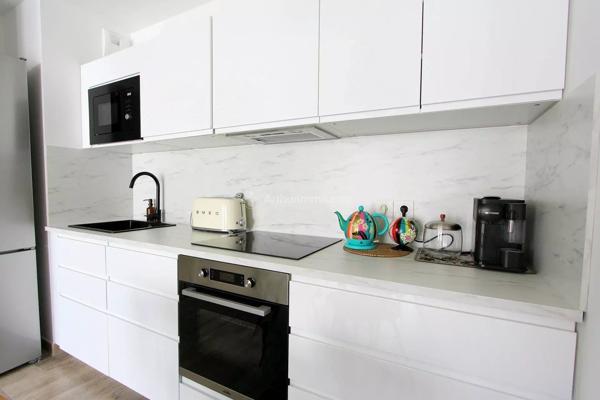 Vente                                                      Appartement
                        
                     3 pièces                      61 m2                     à Serris