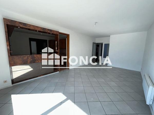 Location Appartement 3 pièces 77.66 m² - 768/788/804 ROUTE DE CHAMBERY Gilly Sur Isere 73200