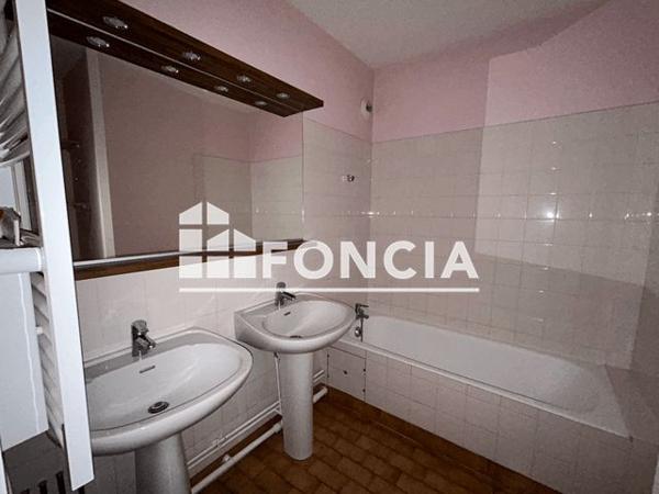 Location Appartement 3 pièces 77.66 m² - 768/788/804 ROUTE DE CHAMBERY Gilly Sur Isere 73200