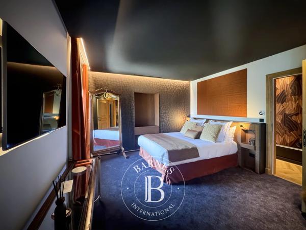 Chambéry, Propriété 7 Chambres  à vendre