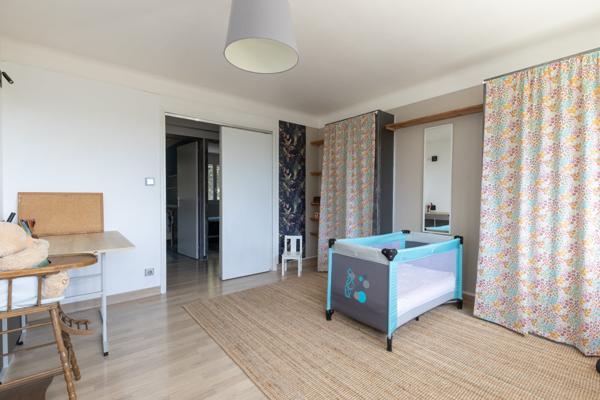 Le Thor (84250) a vendre en exclusivité appartement T5 avec terrasse le thor