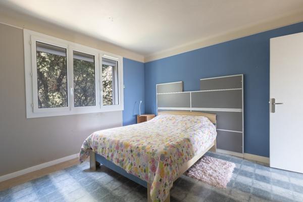 Le Thor (84250) a vendre en exclusivité appartement T5 avec terrasse le thor