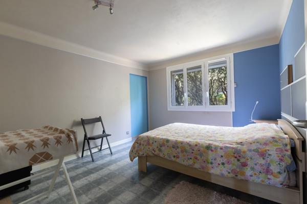 Le Thor (84250) a vendre en exclusivité appartement T5 avec terrasse le thor