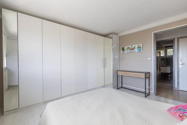 Le Thor (84250) a vendre en exclusivité appartement T5 avec terrasse le thor