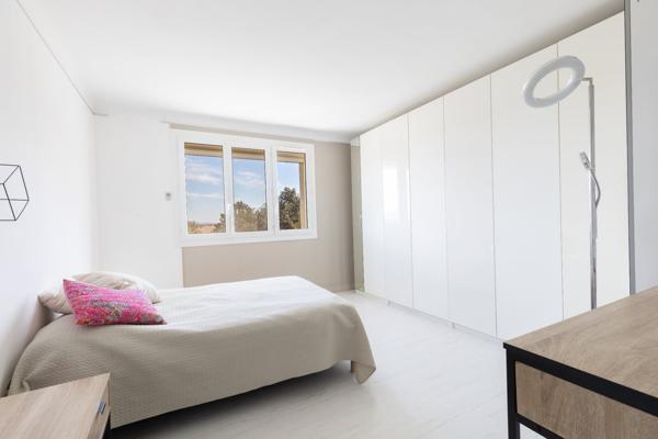 Le Thor (84250) a vendre en exclusivité appartement T5 avec terrasse le thor