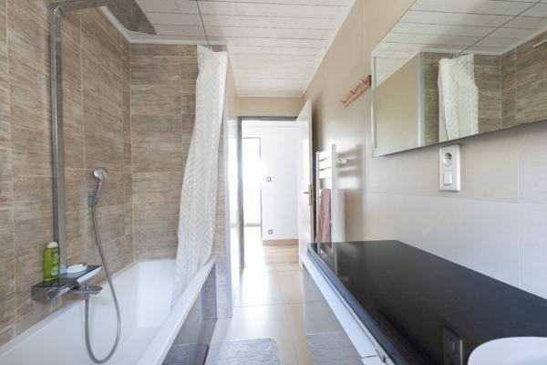 Le Thor (84250) a vendre en exclusivité appartement T5 avec terrasse le thor