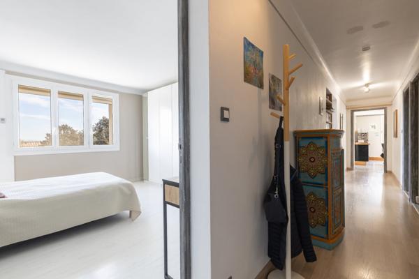 Le Thor (84250) a vendre en exclusivité appartement T5 avec terrasse le thor