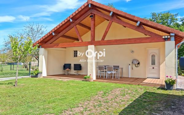 Maison à vendre    3 pièces • 100 m2 Villefranche-d'Allier