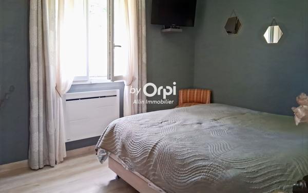 Maison à vendre    3 pièces • 100 m2 Villefranche-d'Allier