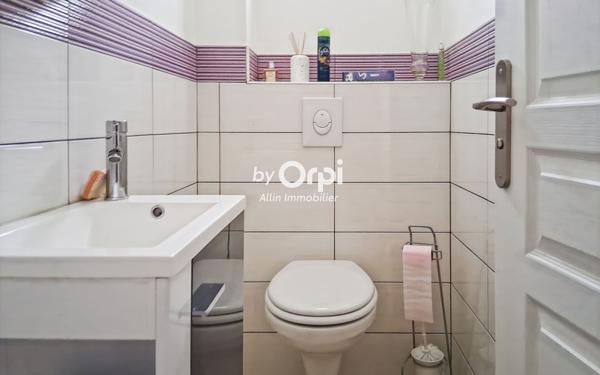 Maison à vendre    3 pièces • 100 m2 Villefranche-d'Allier