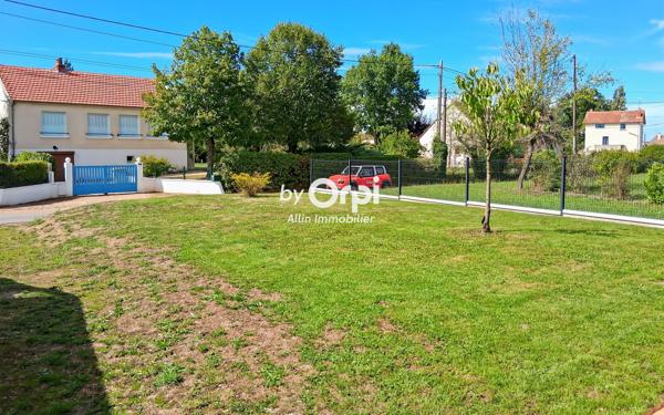 Maison à vendre    3 pièces • 100 m2 Villefranche-d'Allier