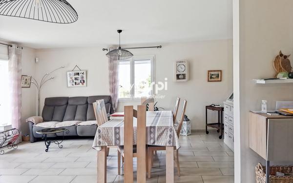 Maison à vendre    3 pièces • 100 m2 Villefranche-d'Allier